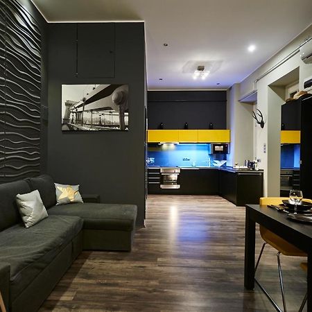 Central Location Yellow-Black Apartment Budapest Esterno foto