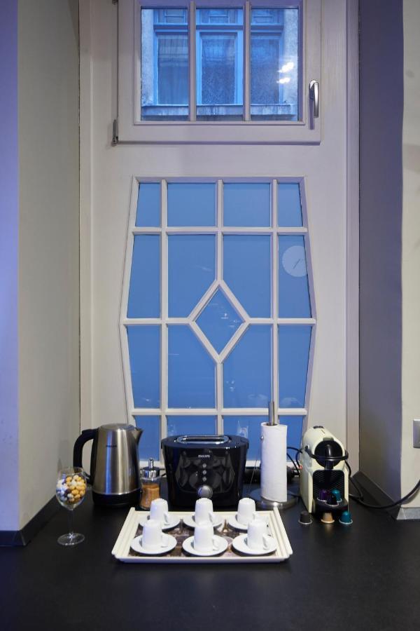 Central Location Yellow-Black Apartment Budapest Esterno foto