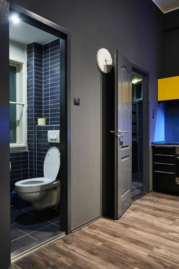 Central Location Yellow-Black Apartment Budapest Esterno foto