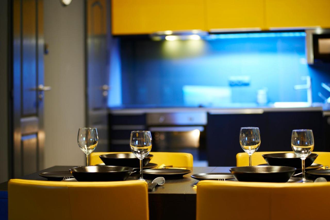 Central Location Yellow-Black Apartment Budapest Esterno foto